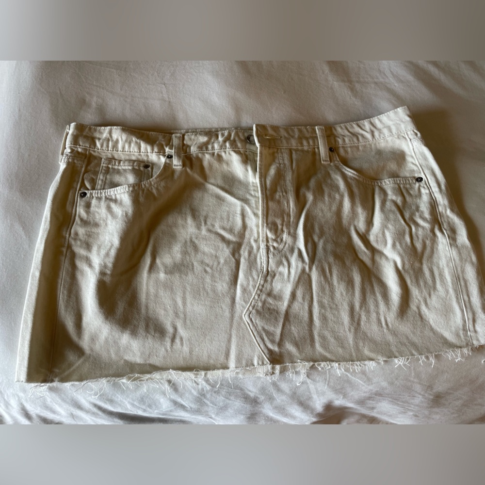white Mini Skirt size XL